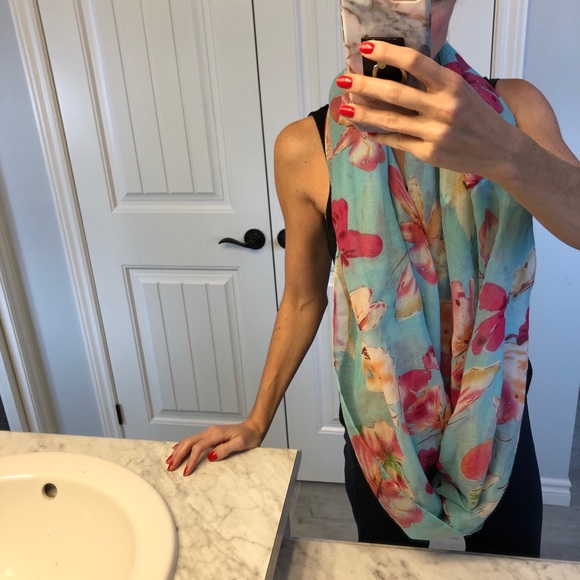 2/$30 Floral scarf - Picture 3 of 3